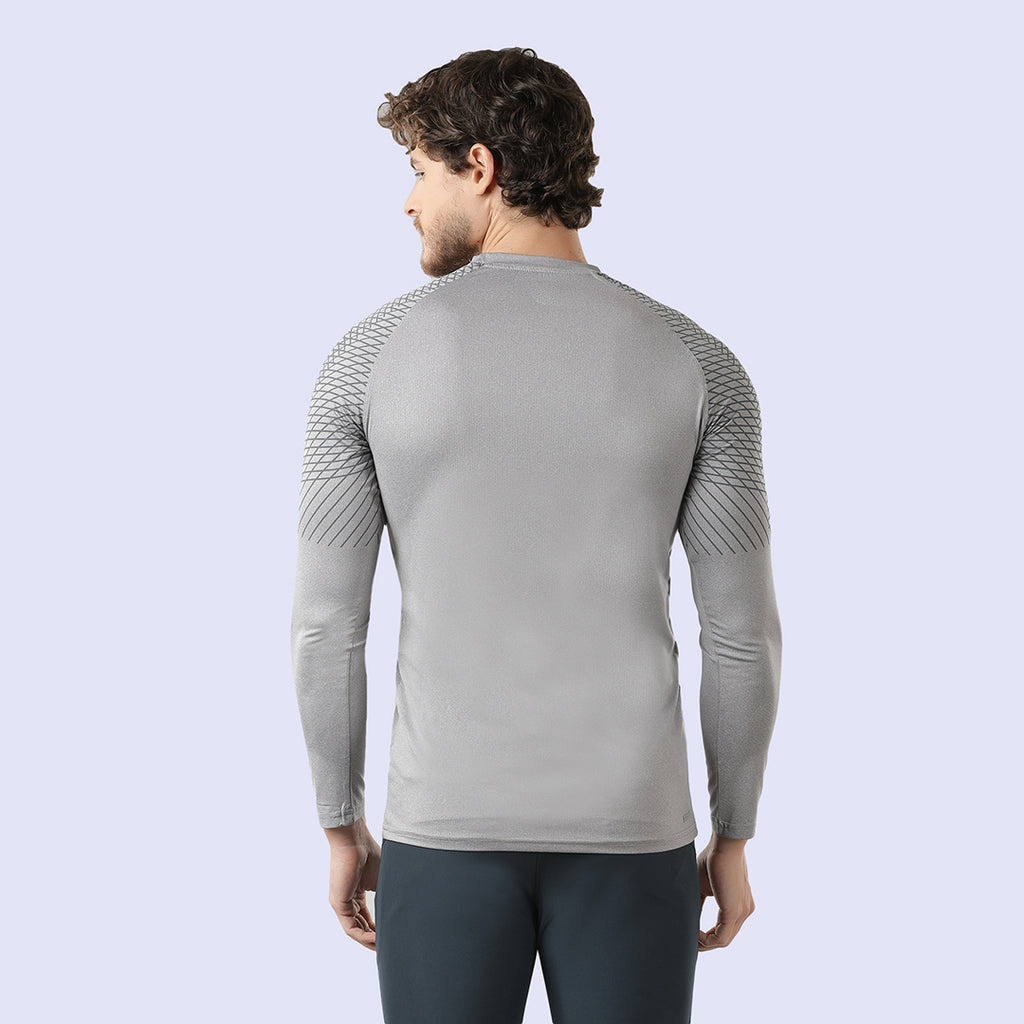 An Full Sleeve Round Necethk
