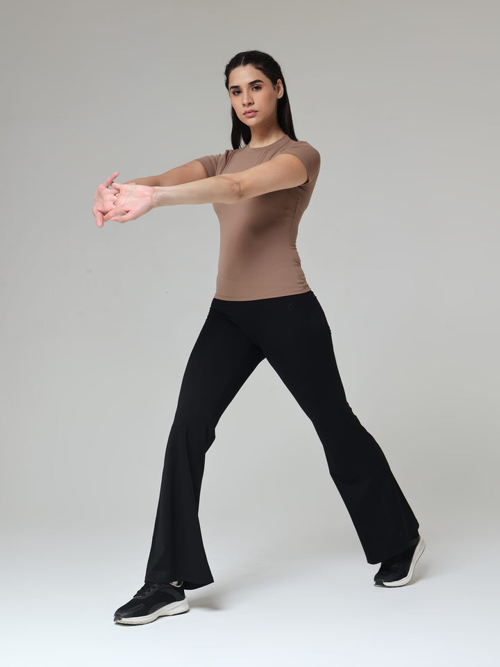 Onyx Flow Flared Leggings