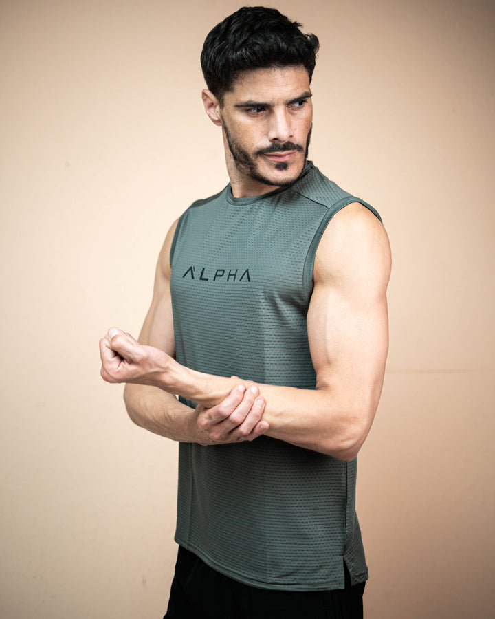 Men’s Slim Fit Sleeveless Performance Tank
